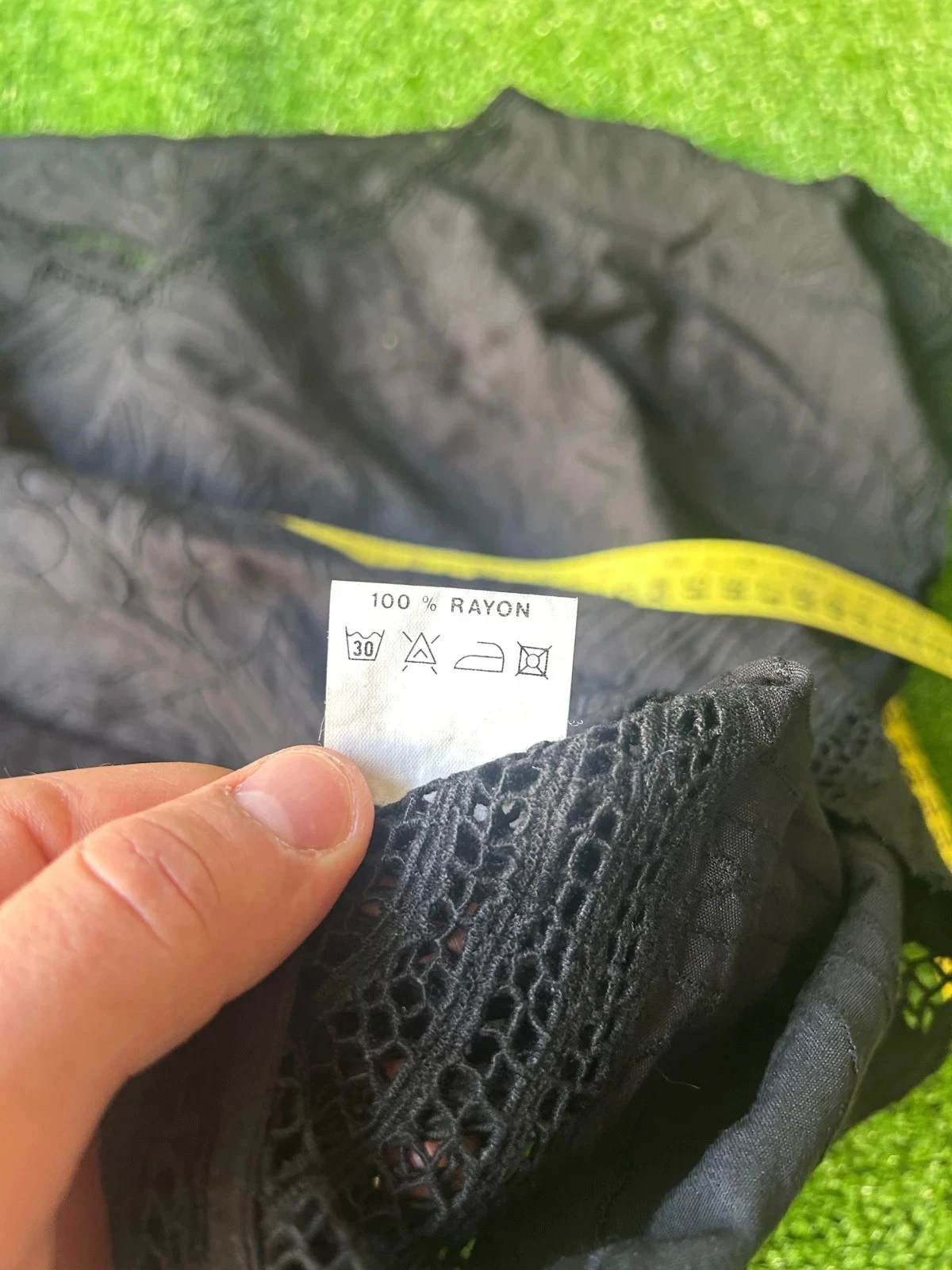 Zwarte blouse met korte mouwen Léo DaCin Création 100% rayon – photo 9